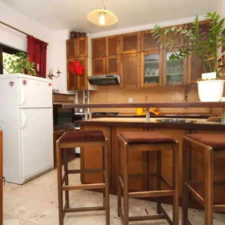 By The Sea Zrnovska Banja, Korcula - 9186 *